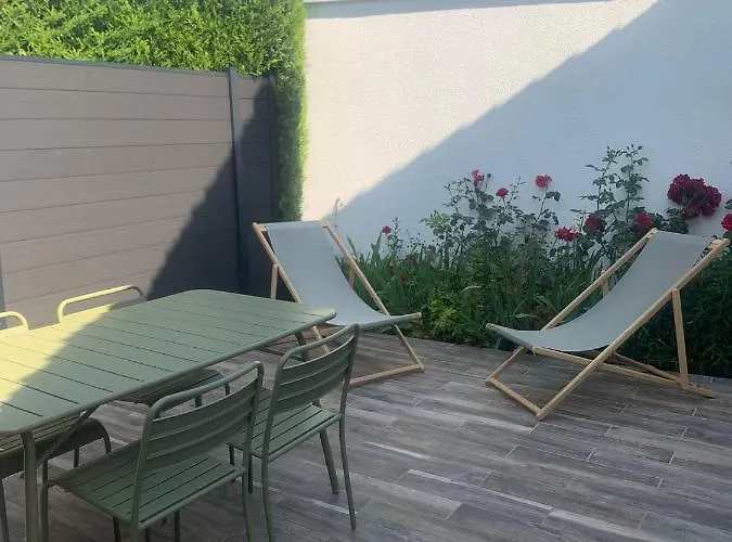 Maison Des Larris - Proche Aeroport - Navette Gare *